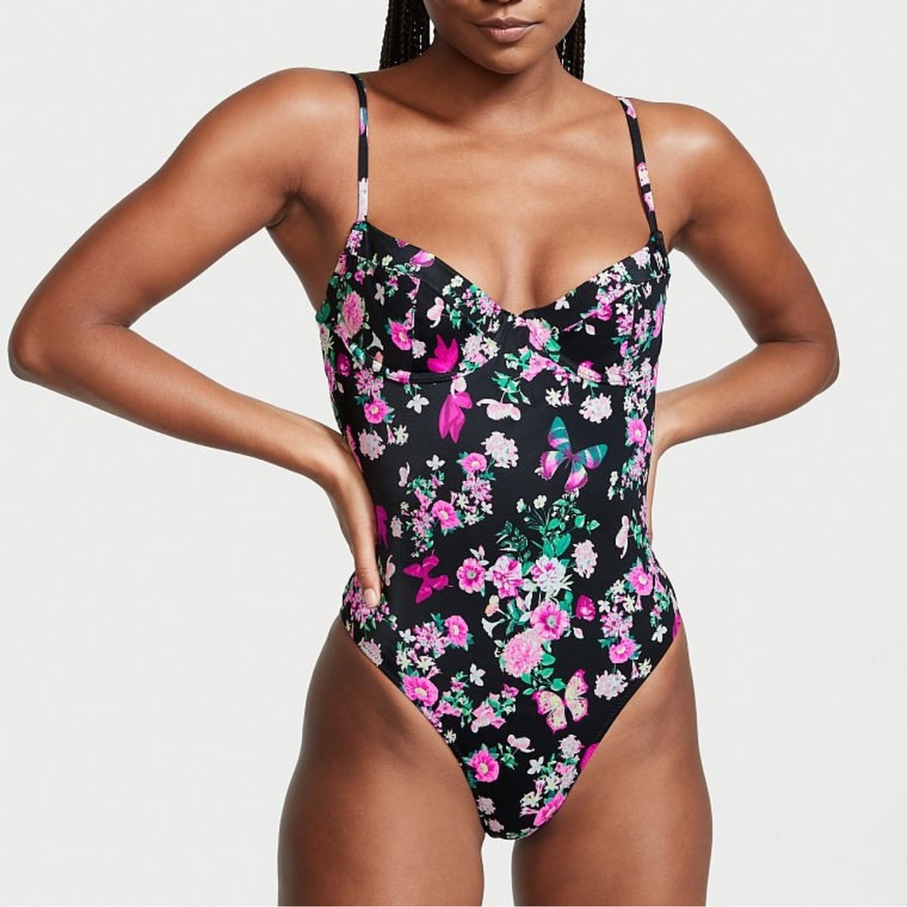 VS SWIM Essential Wicked One Piece Swimsuit